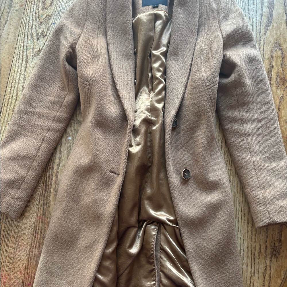 Ivanka Trump Tan Trench Coat with Faux Fur Collar - Picture 2 of 2